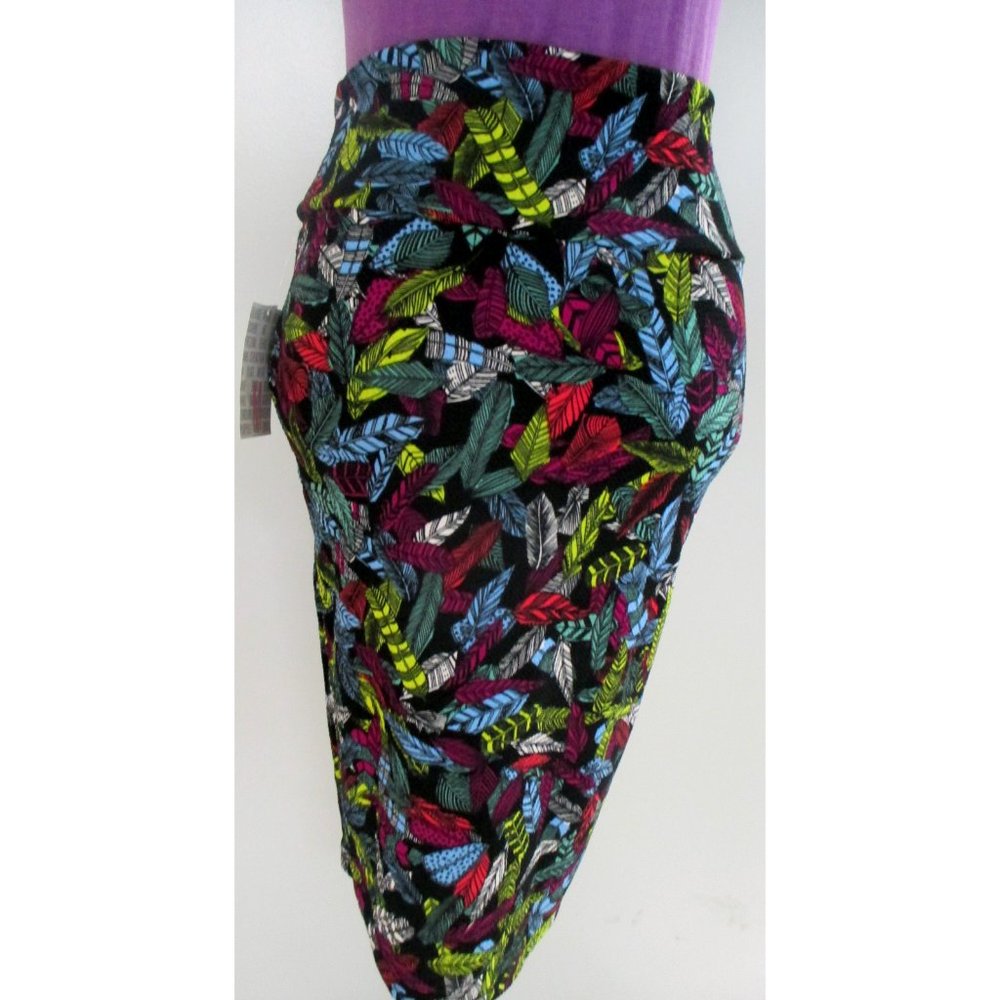 NWT LULAROE CASSIE FEATHER UNiCORN SIZE MEDIUM